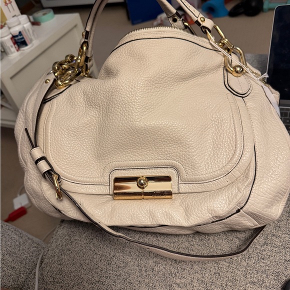 EUC Coach “Kristin Sage” satchel in ivory with brass hardware style# 18280 - Picture 2 of 12